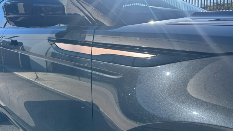 Land Rover Range Rover Evoque 2.0 D200 Autobiography 5dr Auto [Revised] Diesel Hatchback